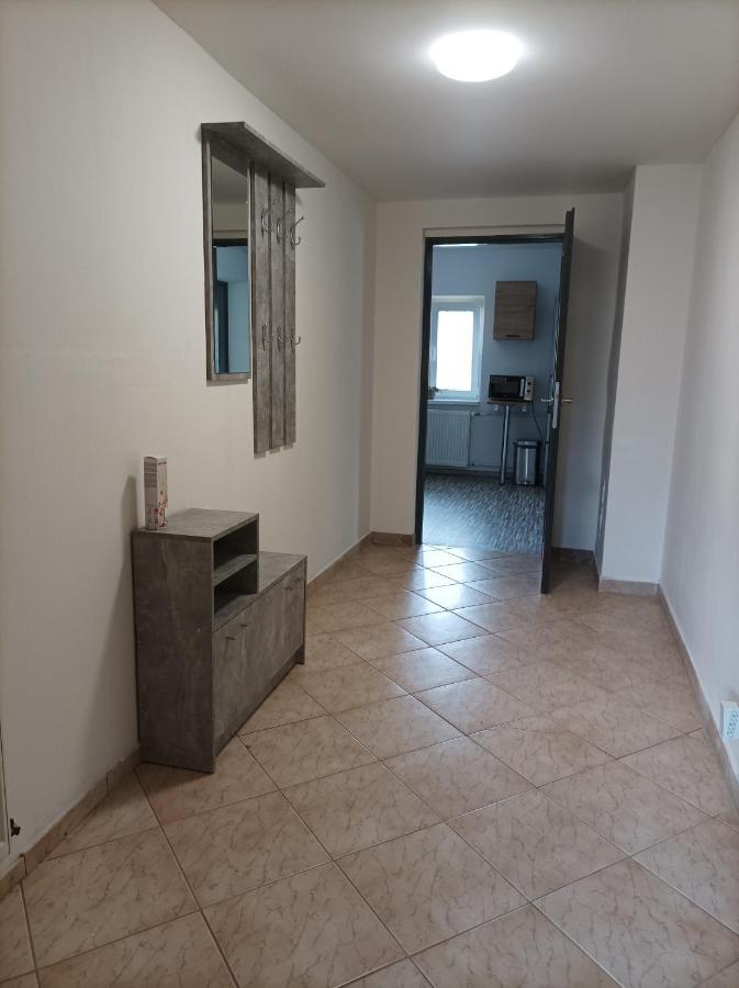 Apartman Vesele Дечин Экстерьер фото