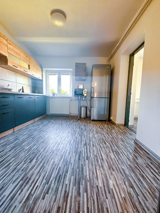 Apartman Vesele Дечин Экстерьер фото